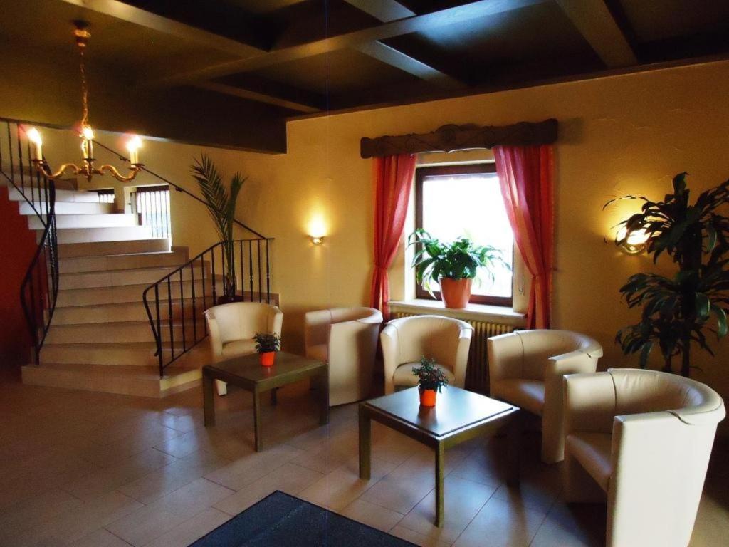 Hotel Hiemer Memmingen Bagian luar foto